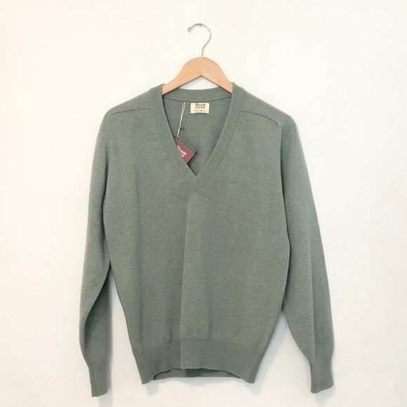 William Lockie Mojito Green sz S Deep V-Neck Scottish Lambswool Sweater NWT - Picture 4 of 5